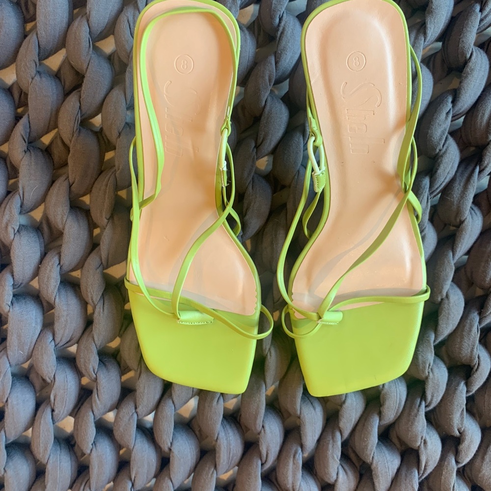 Brand new kitten heels